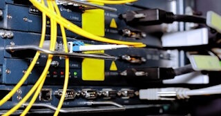 Заказать монтаж сетей в Сочи. Обслуживание ПК, ремонт от 310 руб
